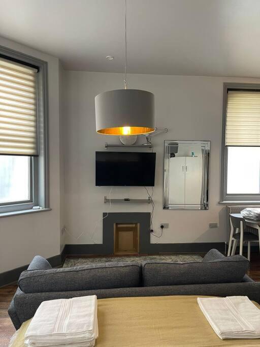 Appartamento 1 Comfortable Studio Hove Esterno foto
