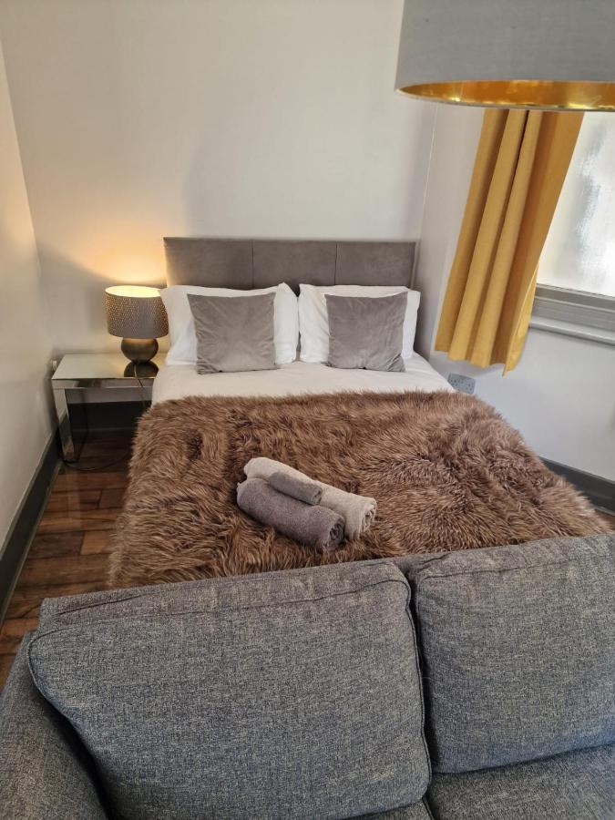 Appartamento 1 Comfortable Studio Hove Esterno foto